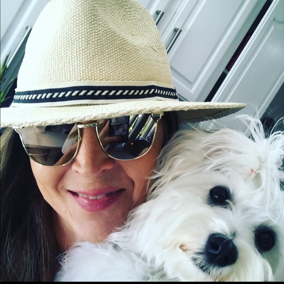 Meet your Posher, Kea - Picture 1 of 6